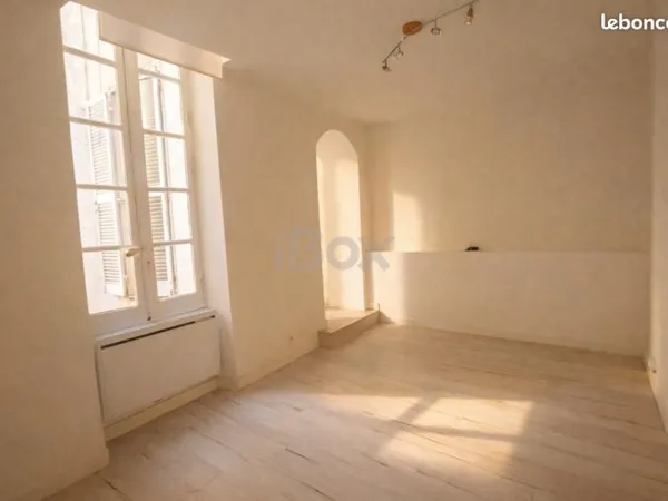 Local 50 m²
