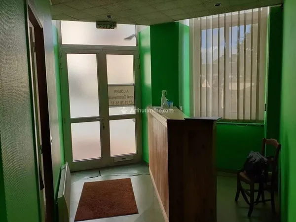 LOCAL COMMERCIAL DOMFRONT EN POIRAIE