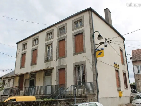 Local 142 m² Lormes