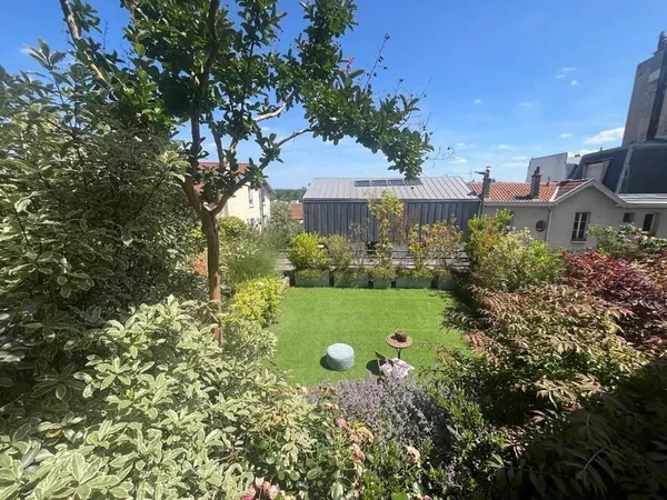 Villa 8 pièces 195 m²