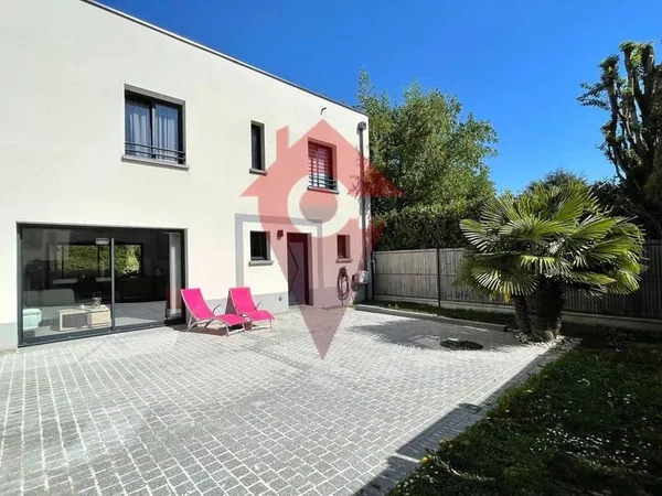Maison 4 pièces 111 m²
