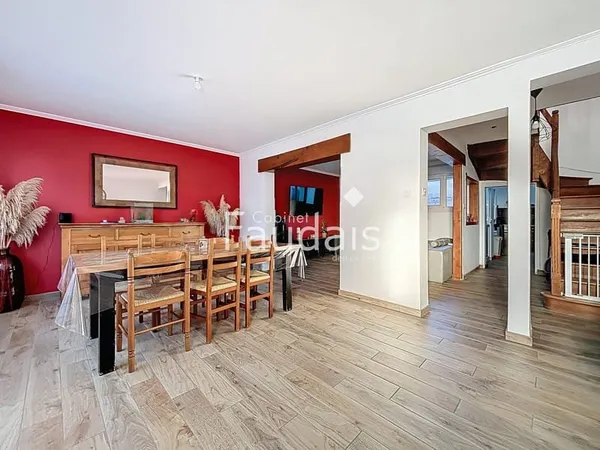 Maison de ville prête à vivre !
