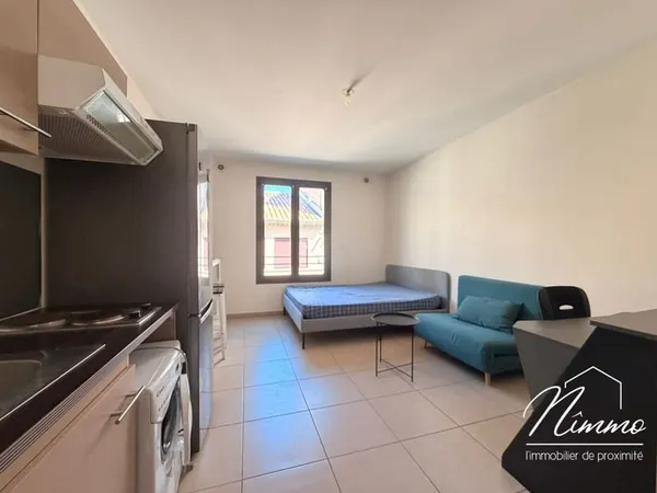 EXCLUSIVITE NIMES PORTE AUGUSTE STUDIO AVEC PARKING IDEAL IN