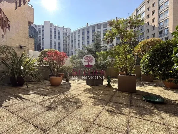 Nue-propriété d'exception - Appartement lumineux 4 pieces en parfait état avec terrasse arborée, cav