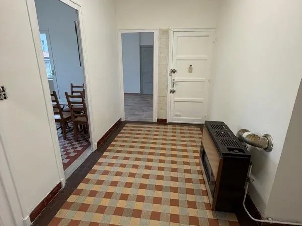 URGENT location appartement 600