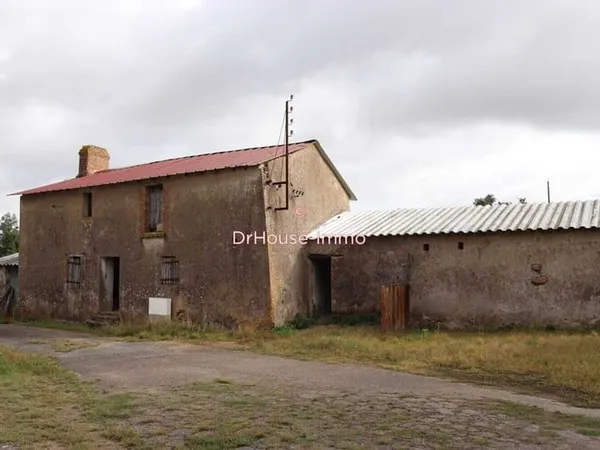 Maison de 105 m2 avec dépendances en campagne