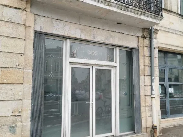 Local professionnel 95 m²