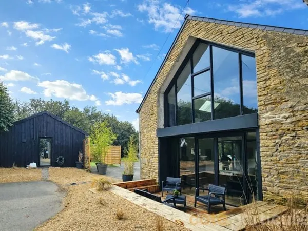 Maison 7 pièces 210 m²