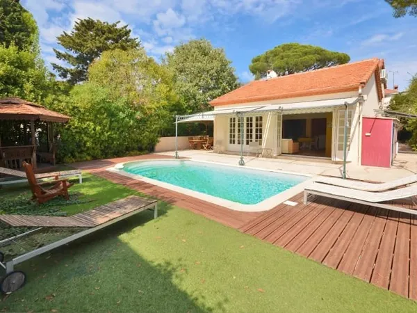 Villa 5 pièces 160 m²