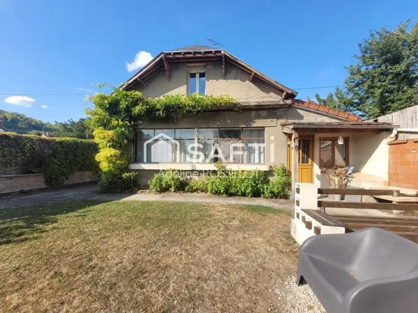 Maison à rénover en partie - Commodités à pied