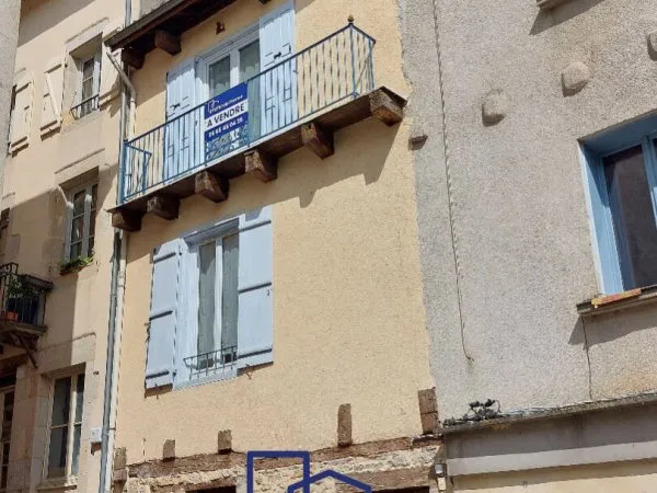 COUP DE COEUR ! Lumineuse maison T4 de ville 116m² entièrement rénovée