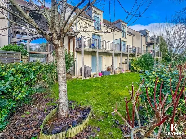 Maffliers, Appartement 4 pièces + de 80 m2 avec jardins