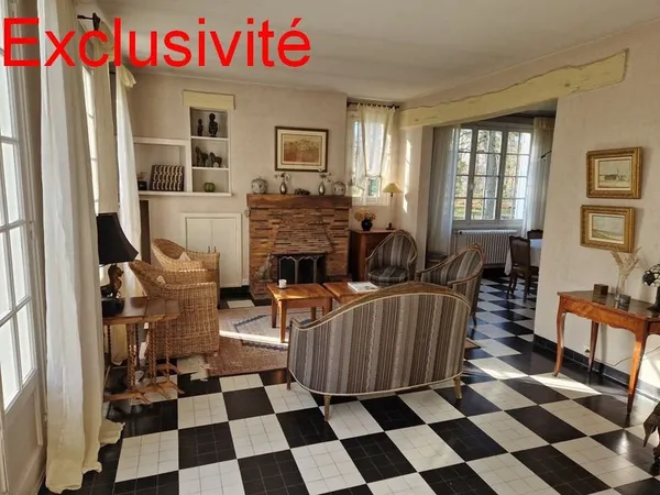 MAISON INDEPENDANTE 7 PIECES (150 m2) COMPIEGNE LES AVENUES