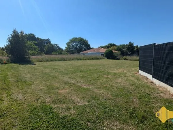 TERRAIN DE 490 m2