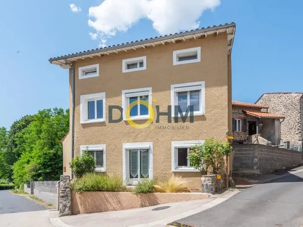 Ensemble immobilier, maison 146m2 plus 2 appartements