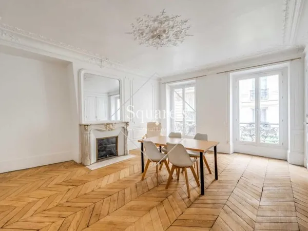 Vends T4 - 98m² - Paris 9Ème