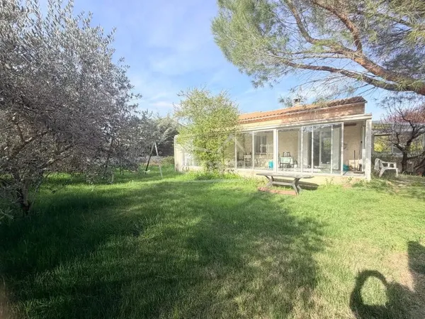 Maison  T3 avec piscine et garage