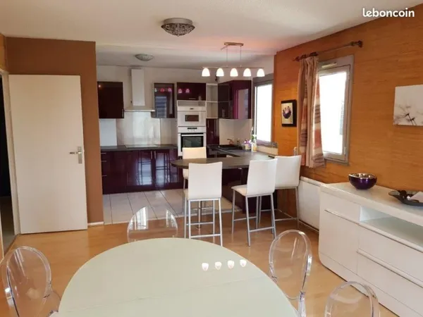APPARTEMENT 5 PIECES 135 m2 PLEIN CENTRE MERIADECK