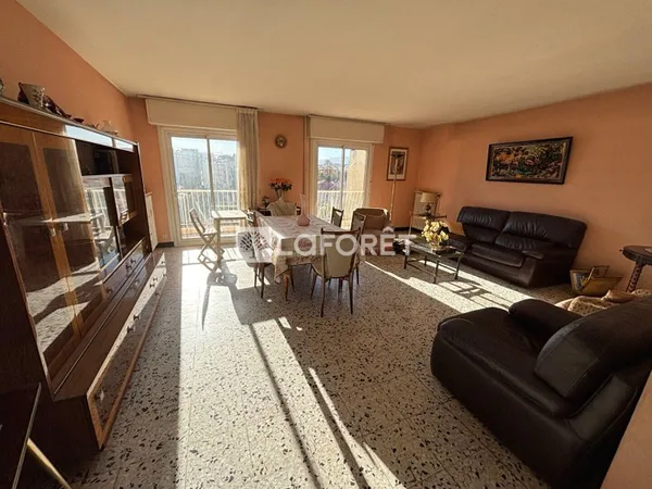 Appartement 4 pièces 99 m²