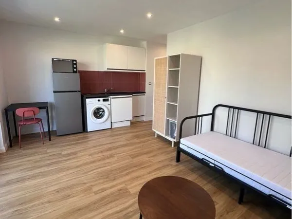 Studio 22m2 refait à neuf sur saint martin d'hères