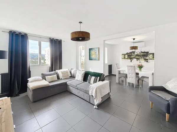 Appartement 4 pièces 83 m²