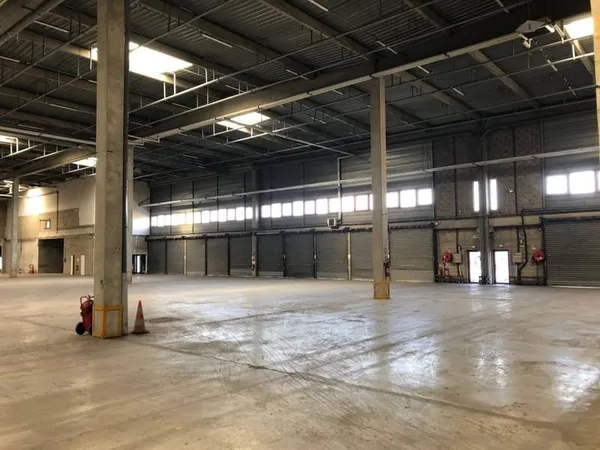 Entrepôt 5151 m²