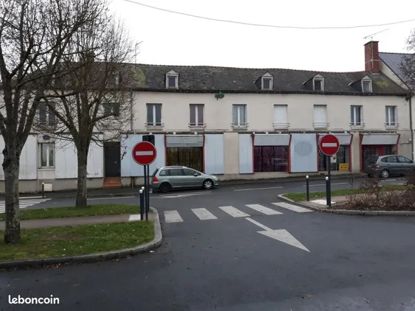 Local 980 m² La Guerche-de-Bretagne