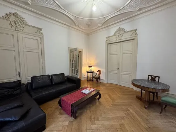Appartement 6 pièces 156 m²