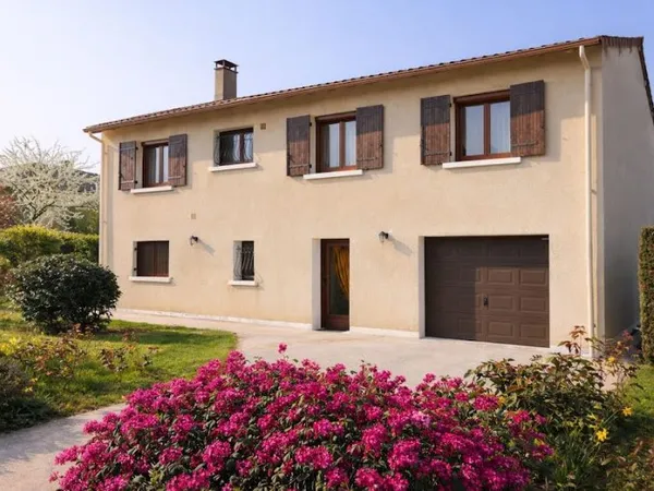 Maison 8 pièces 130 m²