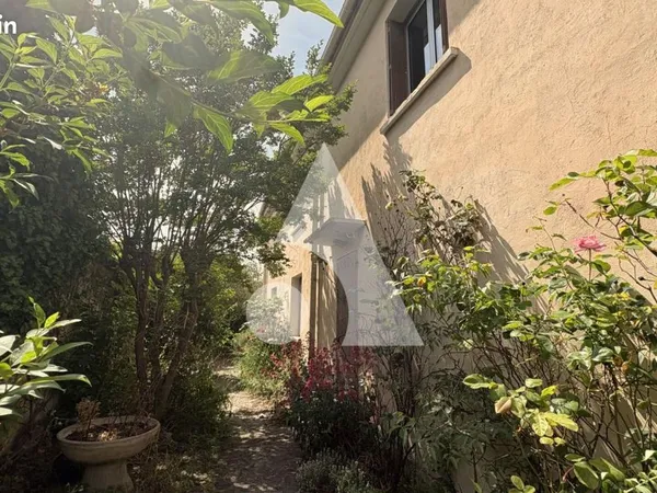 Maison 7 pièces 151 m²