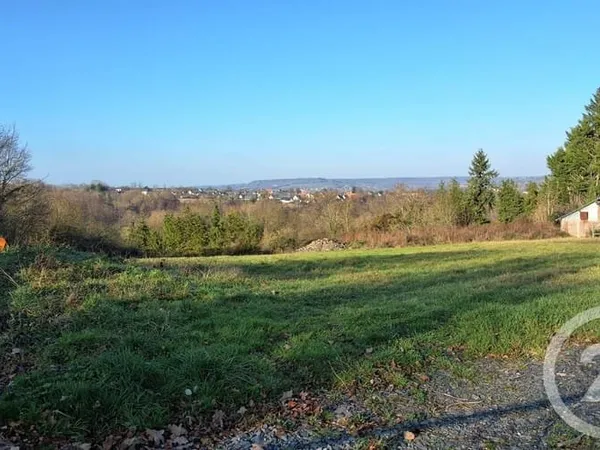Terrain 890 m²