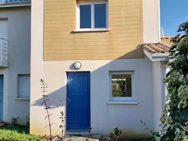 Maison T3 rénovée avec jardin à Lesparre