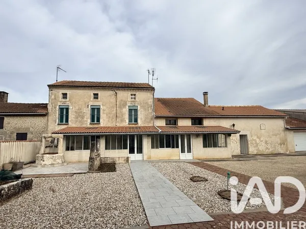 Maison 11 pièces 296 m²