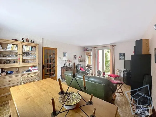 Maison Voisins Le Bretonneux 5 pièce(s) 103 m2