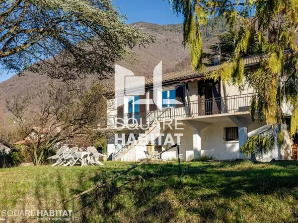 Maison 7 pièces 141 m²