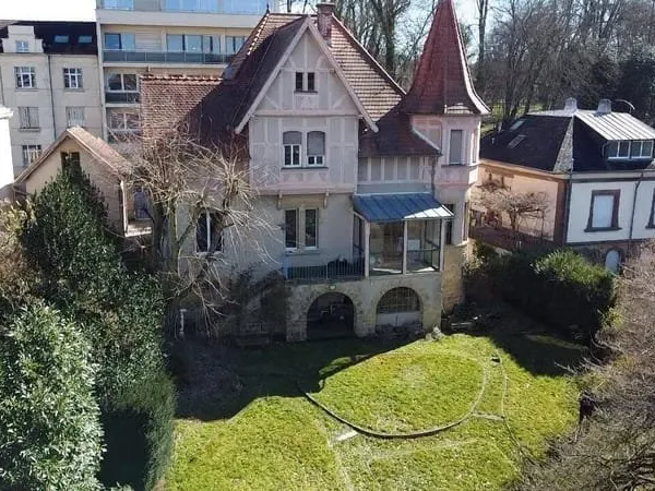 Maison 10 pièces 288 m²