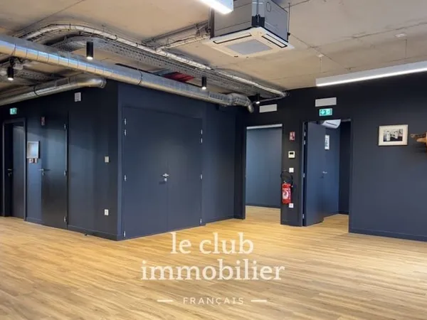 Bureau de 88m2 Loire-République