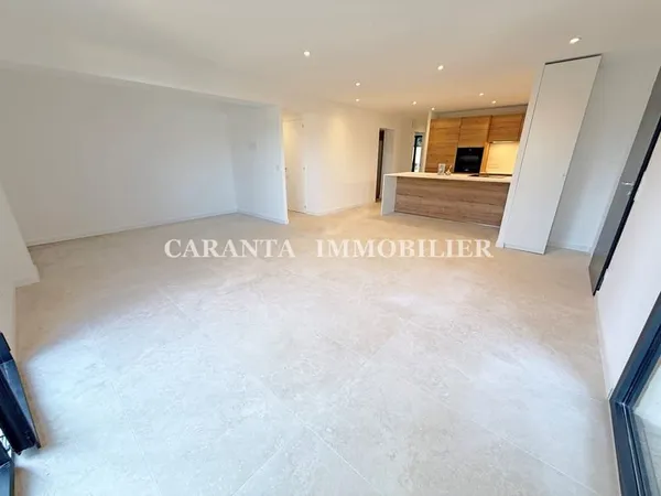 Vente appartement 4 pièces Sainte-Maxime rez-de-jardin entiè