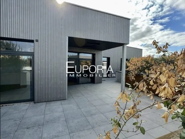 Appartement T5 Attique d'exception - centre tassin-la-Demi-Lune