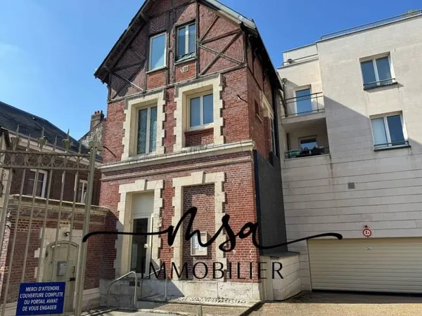 À VENDRE Immeuble Idéal investissement locatif QUARTIER