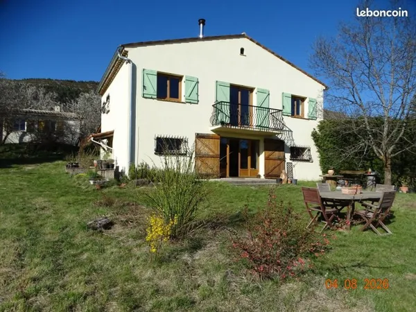 Maison - 6 pièces - 135 m²