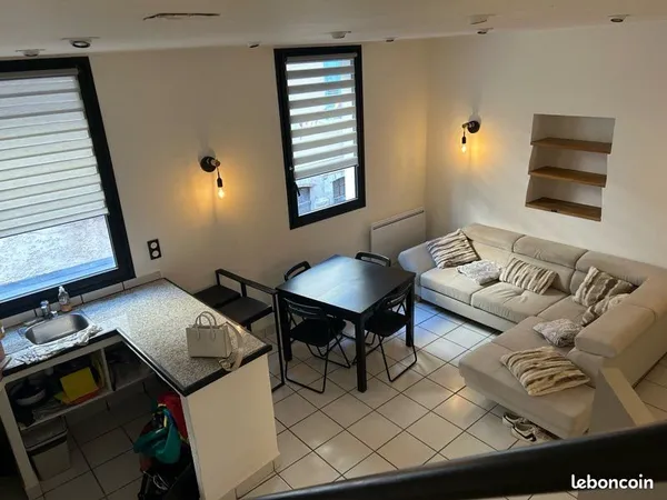 Appartement studio avec mezzanine