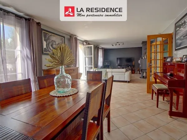 Maison de 8 pièces