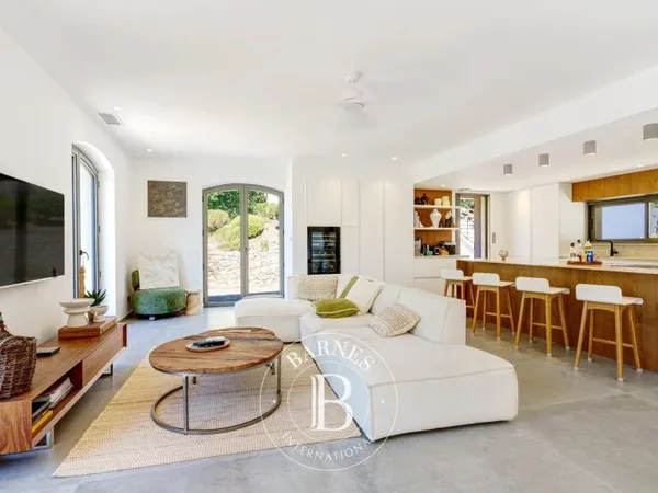 LOCATION SAISONNIÈRE - SAINTE-MAXIME - LA NARTELLE - VILLA 7 CHAMBRES