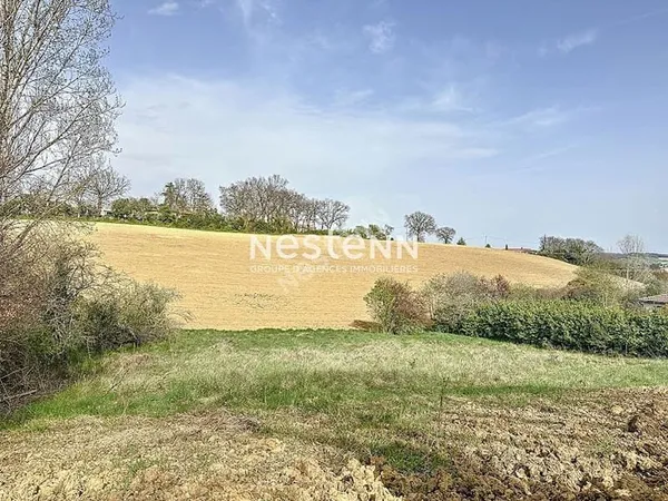 Terrain 2165 m²