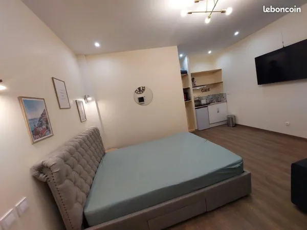Studio meublé au rez-de-chaussée proche du centre-ville