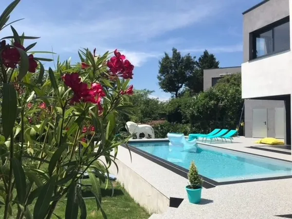 Maison de luxe 6 pièces 168 m²