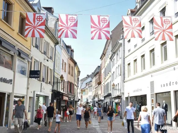 Local commercial 200 m² MULHOUSE