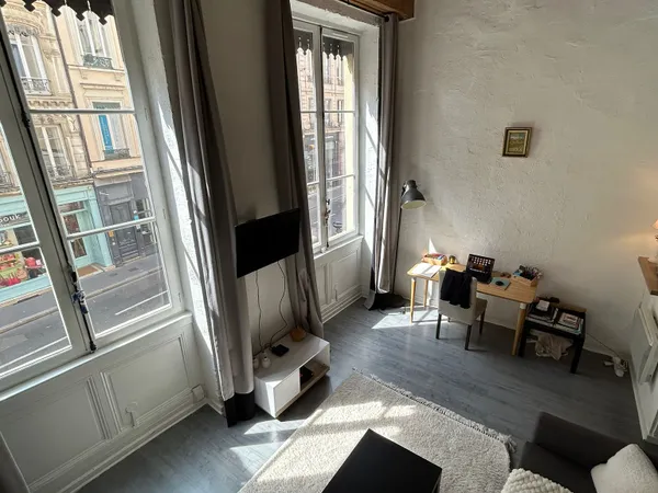 Sous-loue studio meublé et équipé