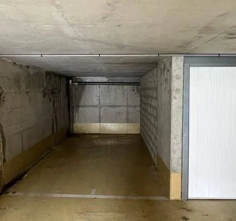 Parking 10 m²